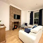 A Charming One Double Bedroom Flat