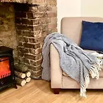 A Charming One Double Bedroom Flat