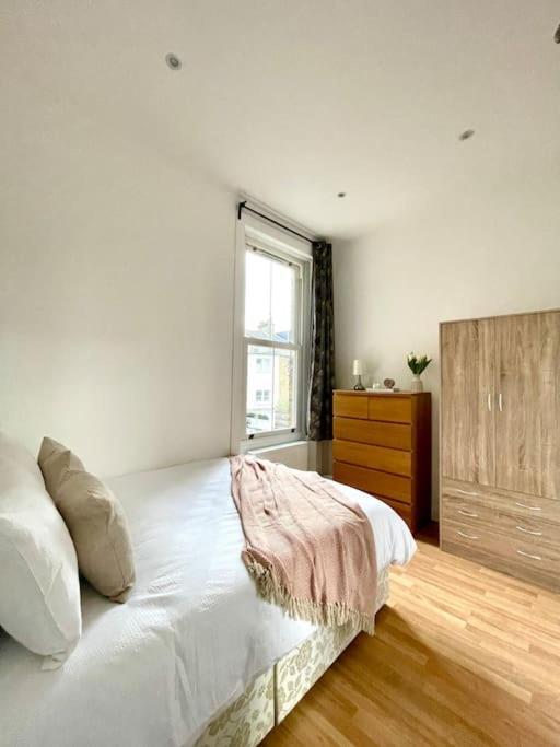 A Charming One Double Bedroom Flat Appartamento *